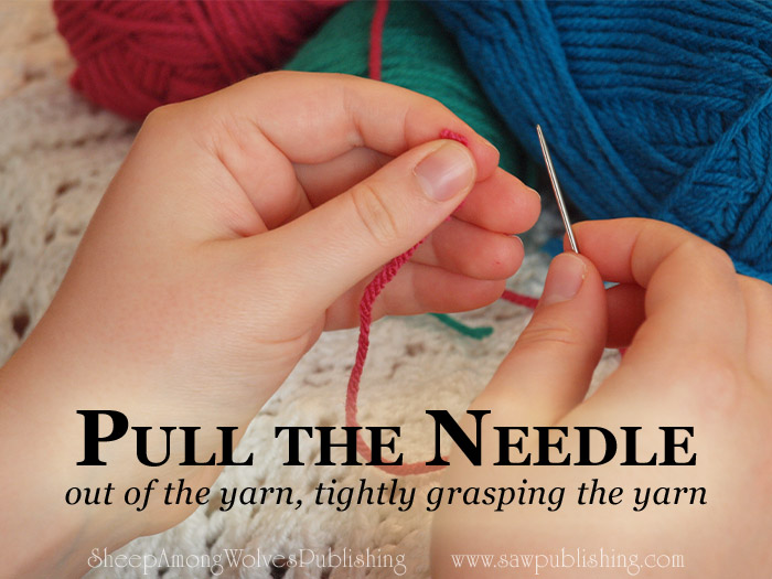 How to Thread a Yarn Needle - the EASY way. 