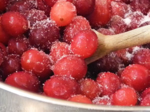 Are you looking for a child friendly Thanksgiving project? Today’s Timeless Tip from Homemakers of the Past highlights the perfect historical recipe for cranberry sauce.
